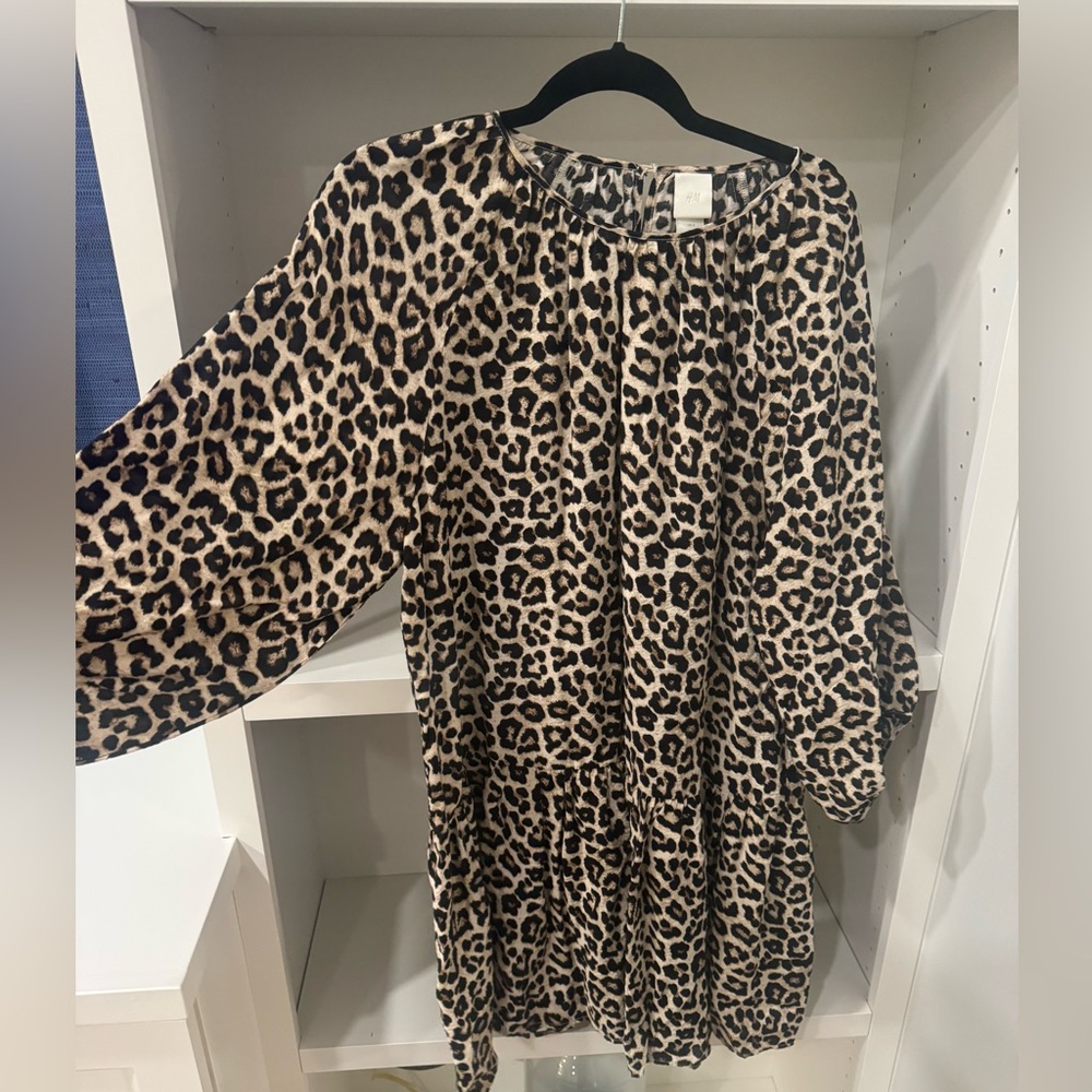 Puff sleeve cheetah dress